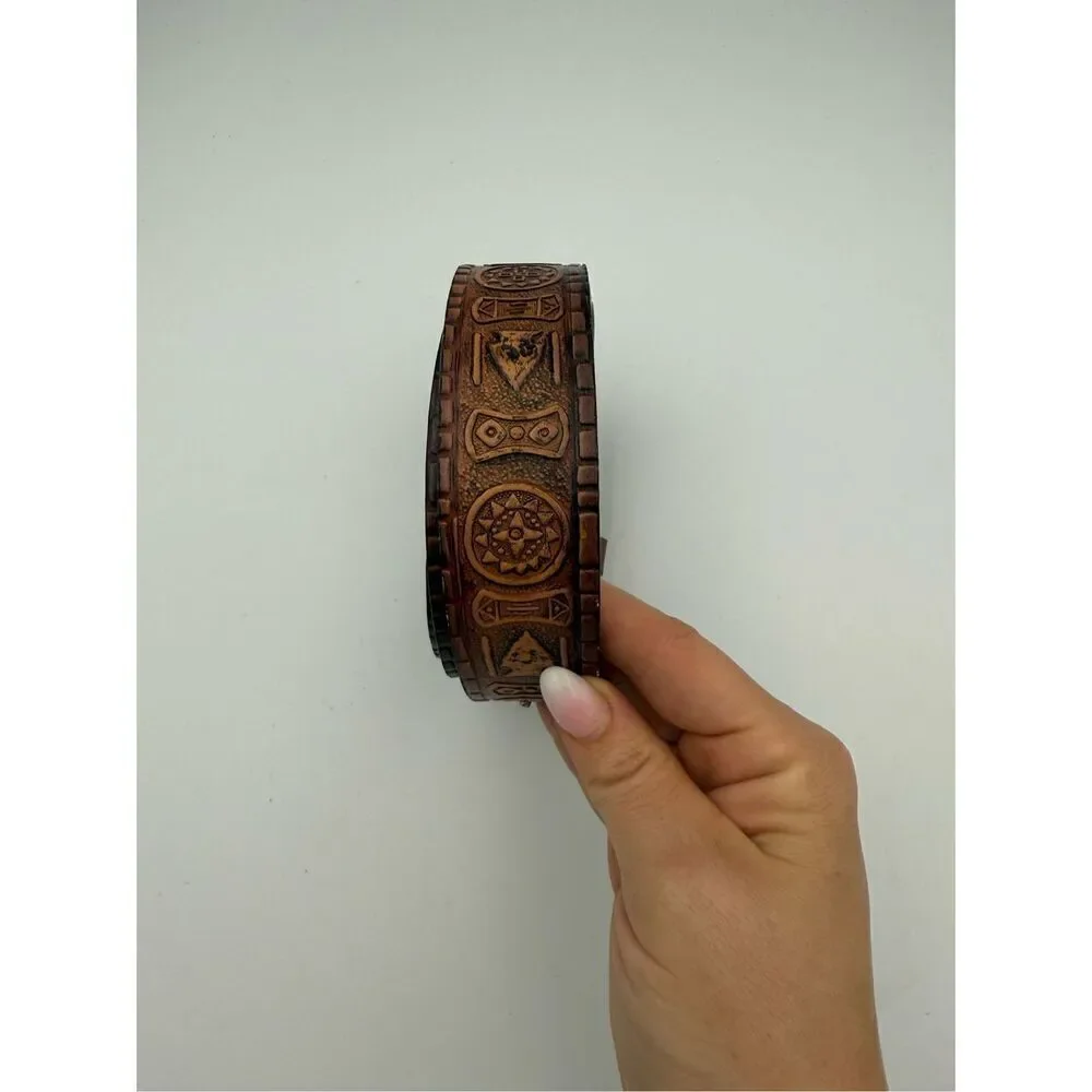 Unbranded Hand Tooled Made in USA Western Leather Mens Belt 40